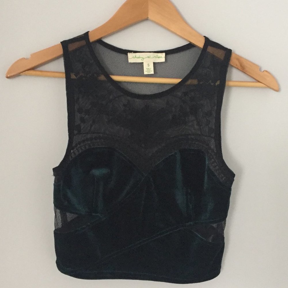 ✨4 for $10 ✨ Emerald Green Crop Top